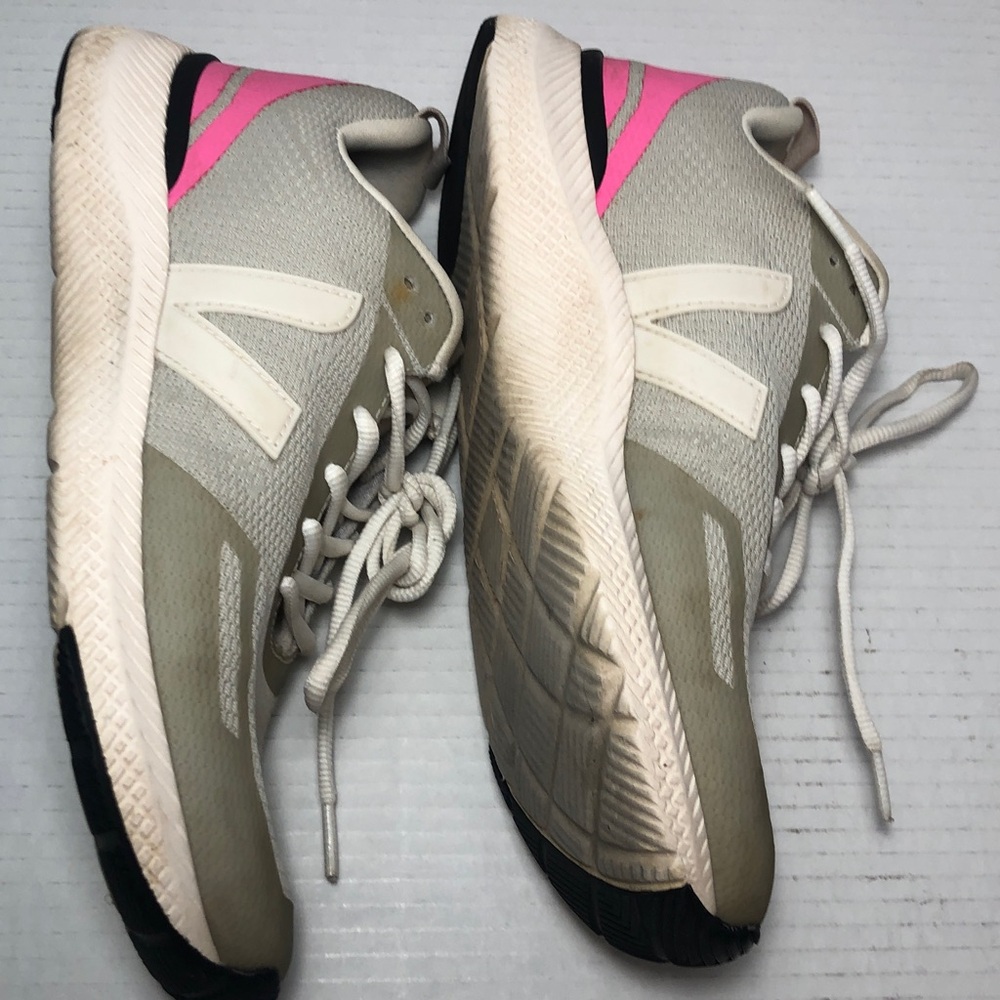 Veja Impala Mesh Sneakers Women’s size 9 - Picture 4 of 14